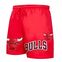 Short tissé Chicago Bulls Pro Standard rouge pour homme