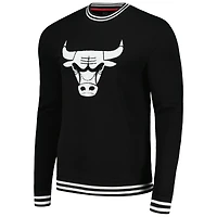 Sweat-shirt noir Stadium Essentials pour hommes des Chicago Bulls Club Level