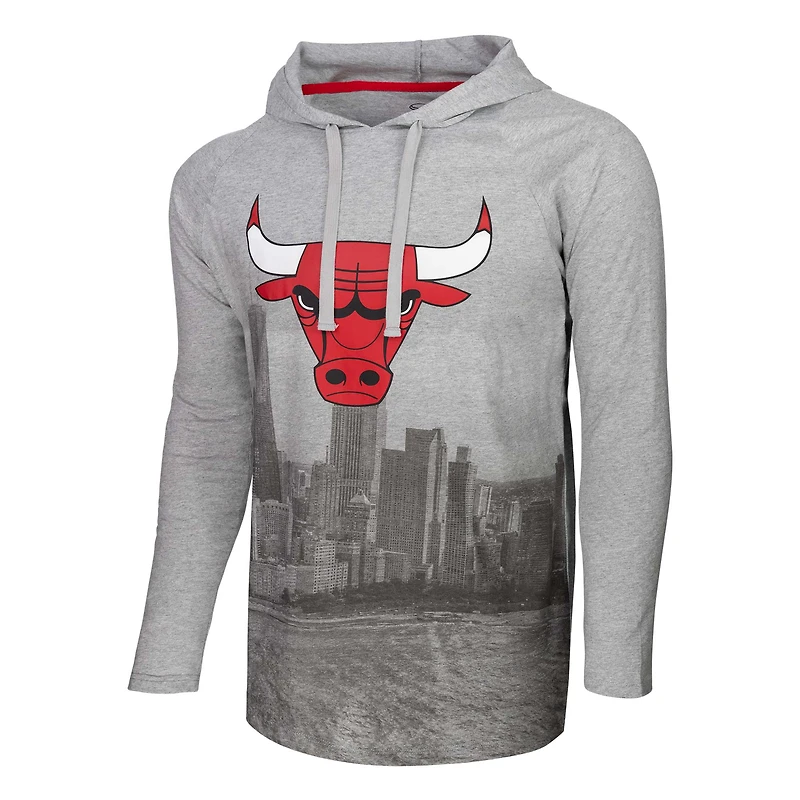 T-shirt à capuche manches longues Stadium Essentials gris chiné Chicago Bulls Atrium Raglan pour hommes