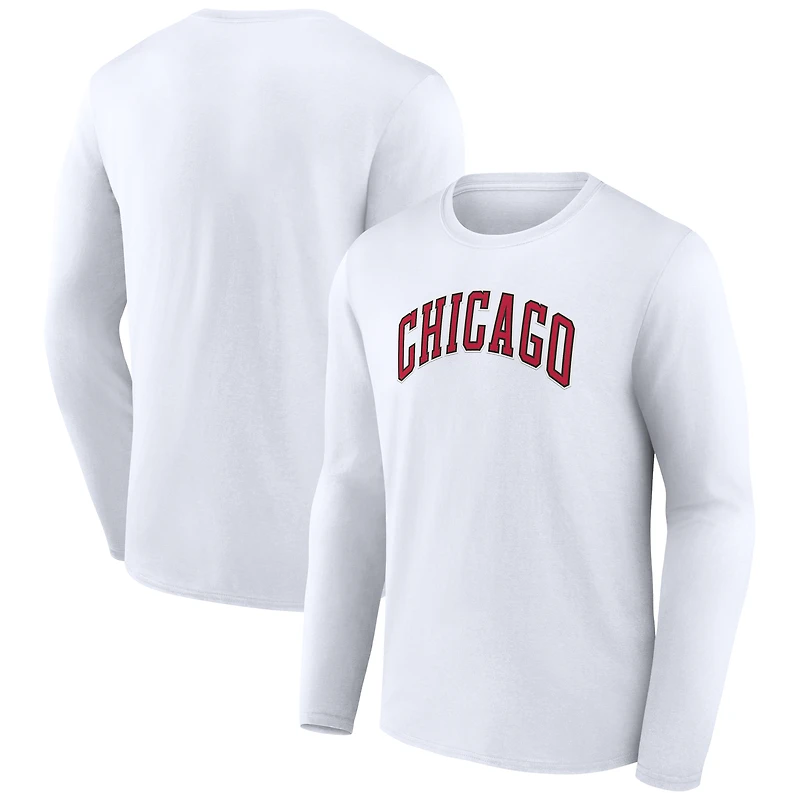T-shirt à manches longues blanc pour homme avec logo alternatif des Chicago Bulls