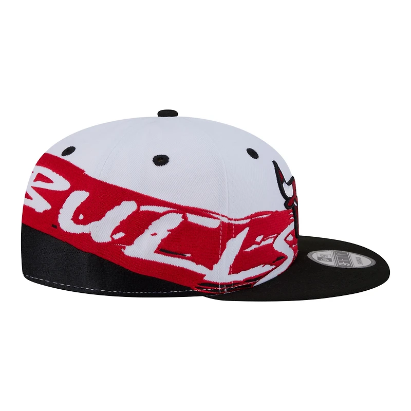 New Era  White/Black Chicago Bulls Swept 9FIFTY Snapback Hat