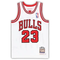 Preschool Mitchell & Ness Michael Jordan Chicago Bulls 1997/98 Hardwood Classics Authentic Jersey