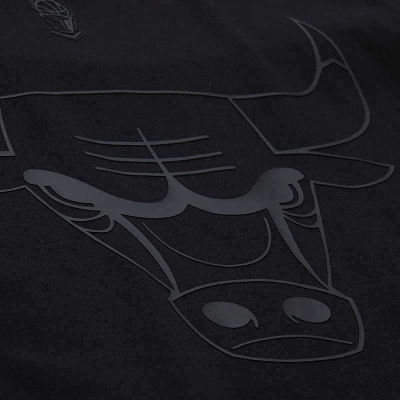Unisex Mitchell & Ness Black Chicago Bulls Playmaker Vintage Logo T-Shirt