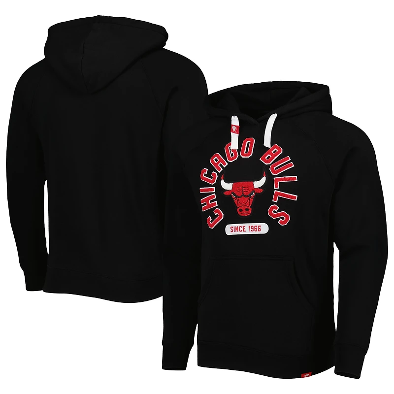 Sweat à capuche Sportiqe Chicago Bulls Athos Olson Tri-Blend noir unisexe