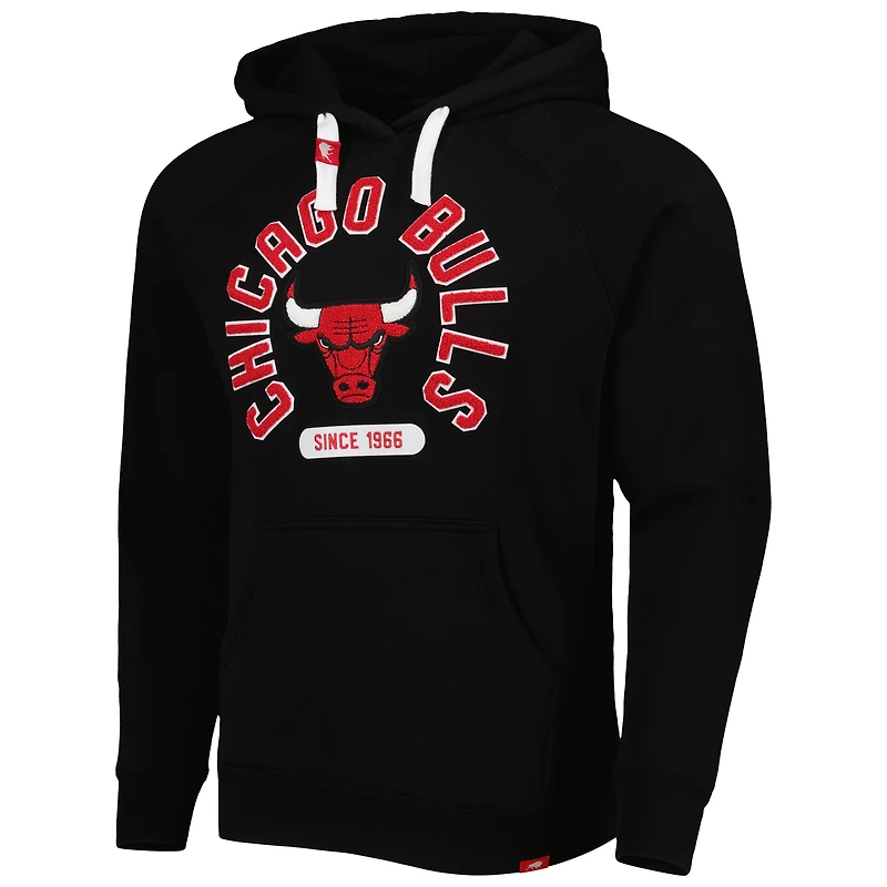 Sweat à capuche Sportiqe Chicago Bulls Athos Olson Tri-Blend noir unisexe