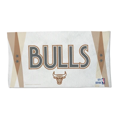 Serviette de plage simple face WinCraft Chicago Bulls 2024/25 City Edition On Court 22'' x 42''
