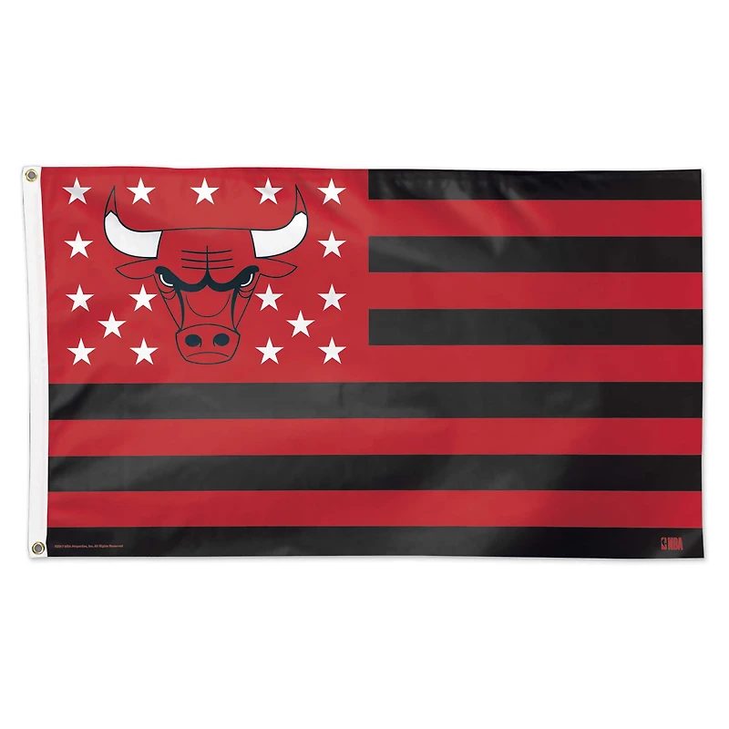 WinCraft Chicago Bulls One-Sided 3' x 5' Deluxe Flag