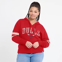 Sweat à capuche rouge Fanatics Chicago Bulls Bold Move Dolman col en V pour femmes