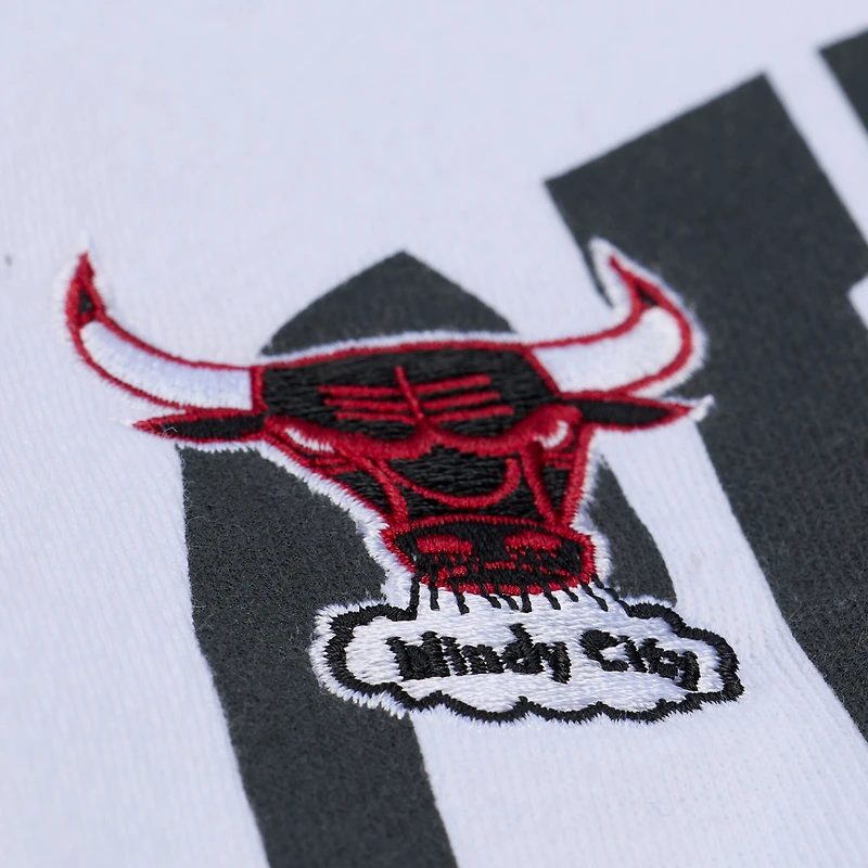 Women's Mitchell & Ness White Chicago Bulls Lightweight Block Letter Sweatshirt