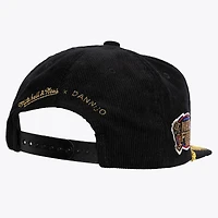 Casquette snapback noire pour femme Mitchell & Ness x DANNIJO des Chicago Bulls