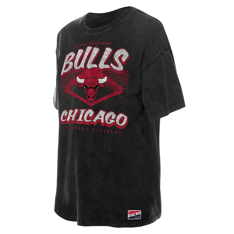T-shirt oversize noir Chicago Bulls Throwback Mineral Wash pour femme de New Era