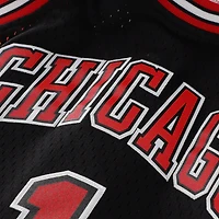 Maillot Swingman Mitchell & Ness Derrick Rose rouge Chicago Bulls 2008/09 Hardwood Classics pour enfant
