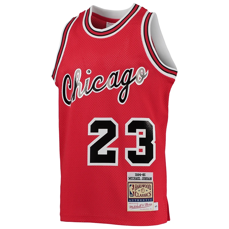 Maillot authentique Mitchell & Ness Michael Jordan rouge Chicago Bulls 1984/85 Hardwood Classics