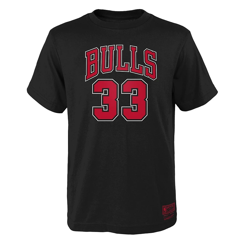 Youth Mitchell & Ness Scottie Pippen Black Chicago Bulls Hardwood Classics Name Number T-Shirt