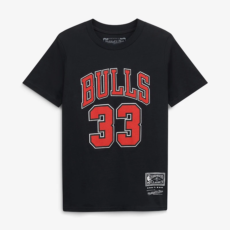 Youth Mitchell & Ness Scottie Pippen Black Chicago Bulls Hardwood Classics Name Number T-Shirt