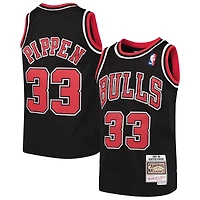 Maillot rétro Mitchell & Ness Scottie Pippen noir Chicago Bulls Hardwood Classics pour enfant
