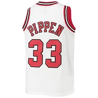Youth Mitchell & Ness Scottie Pippen White Chicago Bulls 1997/98 Hardwood Classics Swingman Jersey