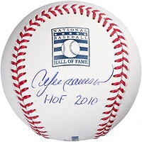 Balle de baseball autographiée par Andre Dawson des Cubs de Chicago, intronisée au Temple de la renommée avec l'inscription « HOF 2010 ».