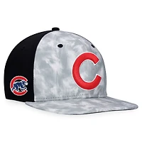 Men's Majestic Gray Chicago Cubs Smoke Dye Snapback Hat