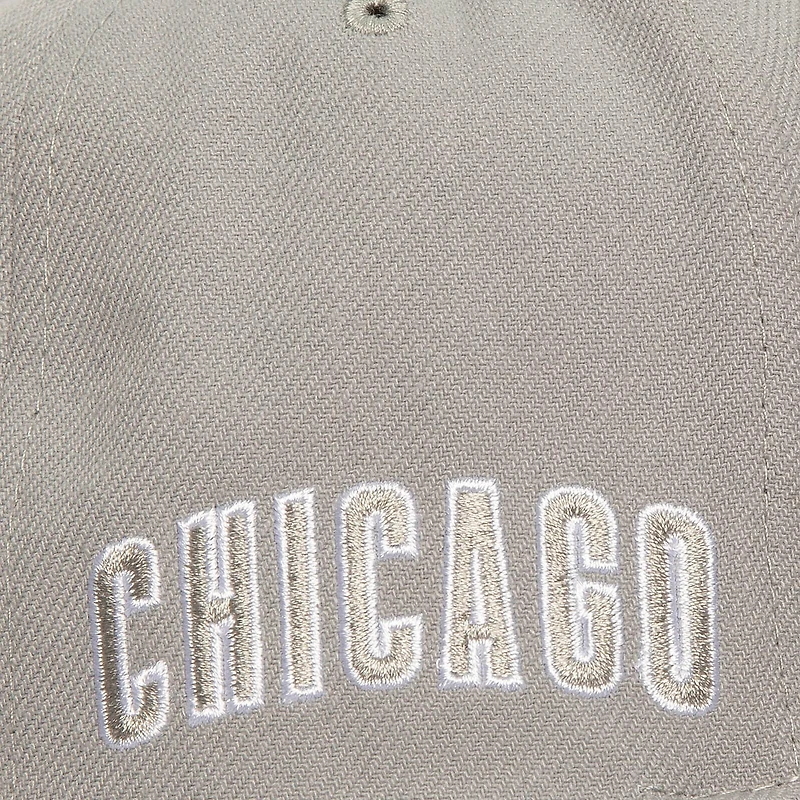 Casquette Snapback Chicago Cubs grise Mitchell & Ness pour homme