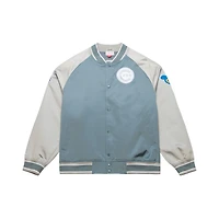Veste Mitchell & Ness grise pour homme, modèle Thunderstorm de l'entraîneur-chef des Chicago Cubs, en satin léger à boutons-pression.