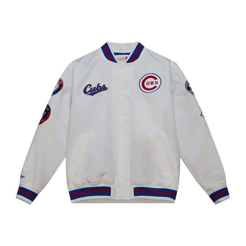 Veste universitaire en satin à boutons-pression pour hommes Mitchell & Ness - Collection City Cubs de Chicago, blanc
