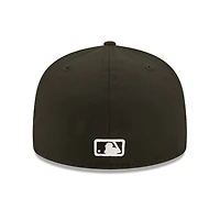 Men's New Era Black Chicago Cubs Team Logo 59FIFTY Fitted Hat
