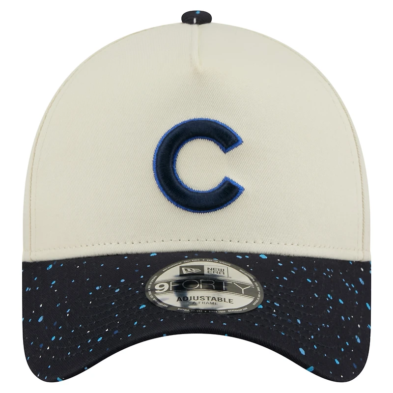 Casquette ajustable New Era 9FORTY crème pour homme des Chicago Cubs