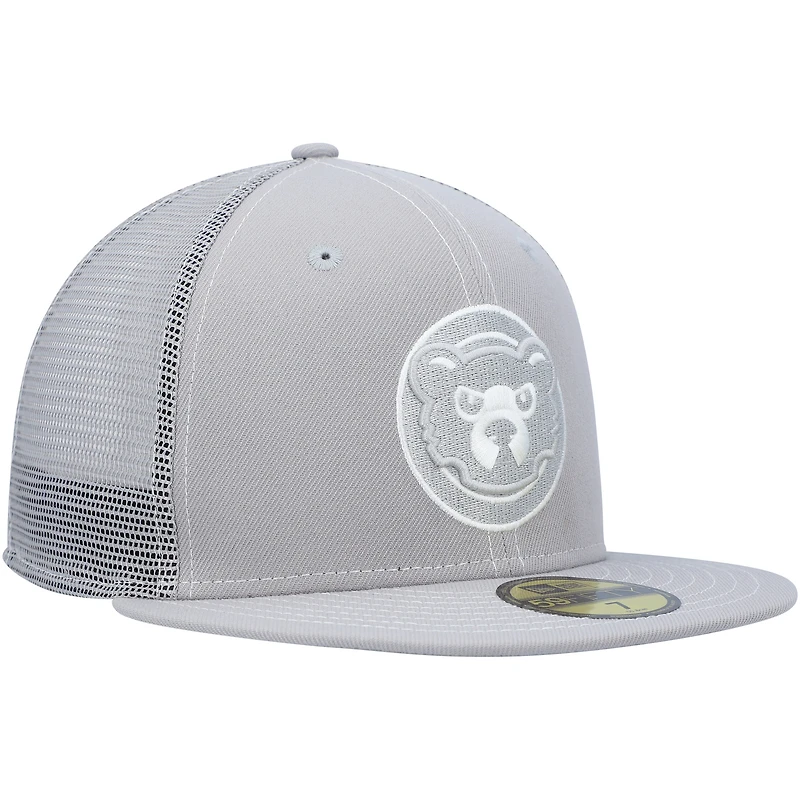 Casquette ajustée 59FIFTY pour entraînement au bâton sur le terrain Chicago Cubs 2023 New Era homme, gris