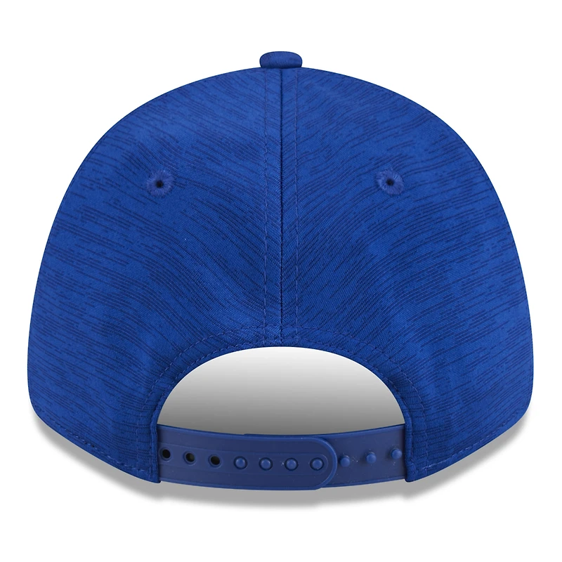 Casquette ajustable Royal Chicago Cubs 2024 Clubhouse 9FORTY New Era pour homme