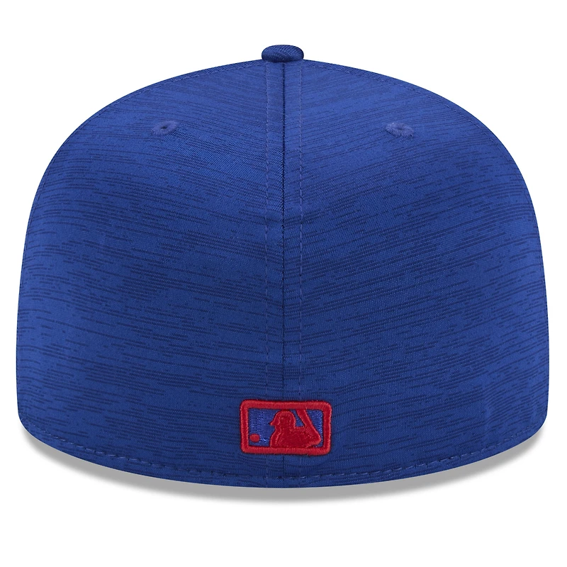 Casquette ajustée 59FIFTY Royal Chicago Cubs 2024 MLB Clubhouse New Era pour homme