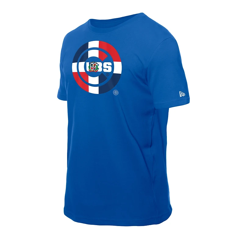 T-shirt New Era Royal Chicago Cubs pour homme avec logo drapeau de la République dominicaine