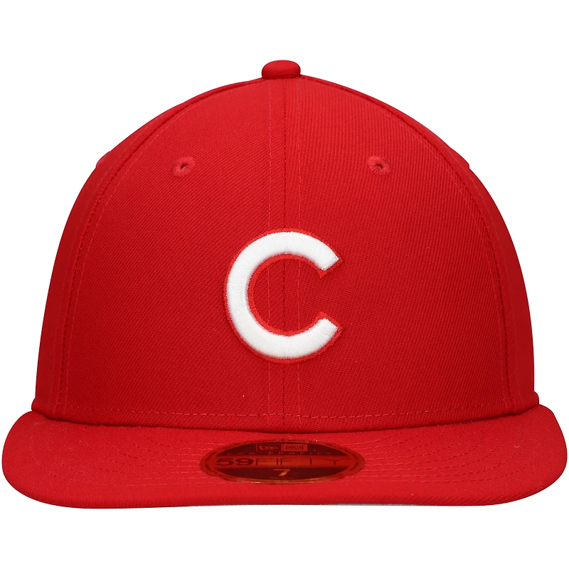 Casquette ajustée 59FIFTY à profil bas des Chicago Cubs Scarlet de New Era pour homme