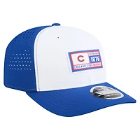 Casquette ajustable 9SEVENTY blanche/bleue New Era pour homme, Chicago Cubs Established Patch