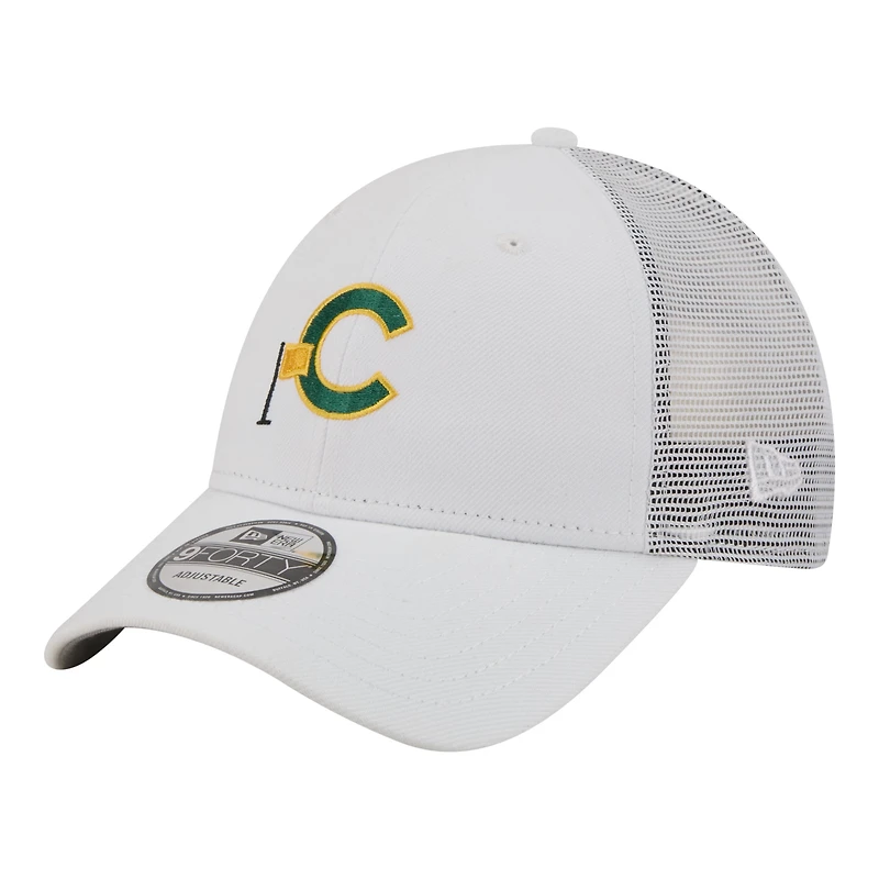 Casquette trucker ajustable New Era 9FORTY blanche à motif drapeau des Cubs de Chicago pour homme