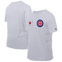 T-shirt New Era blanc pour homme avec drapeau japonais des Chicago Cubs
