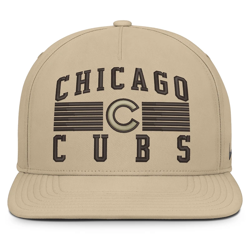 Casquette Nike Chicago Cubs Desert Pro AeroBill Dri-FIT Snapback kaki pour homme