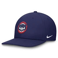 Casquette ajustable Nike Performance Pro bleu marine des Chicago Cubs pour homme