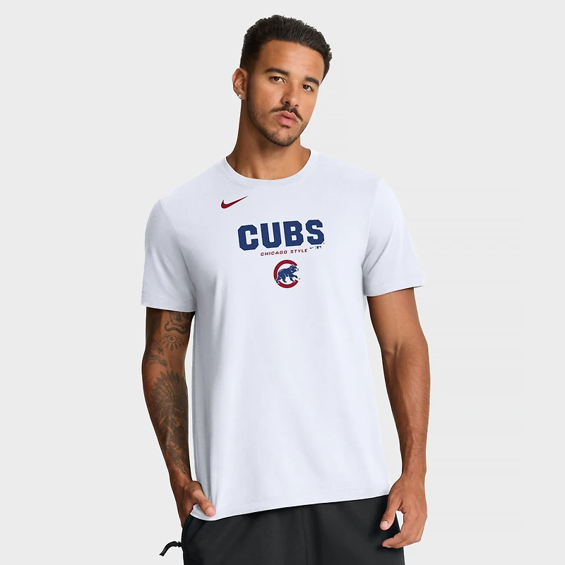 T-shirt Nike blanc pour homme avec le nom de l'équipe Chicago Cubs en gras