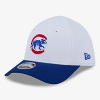 Casquette ajustable New Era blanche Chicago Cubs pour tout-petit 39THIRTY M-Crown