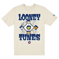 T-shirt unisexe New Era crème Chicago Cubs Looney Tunes