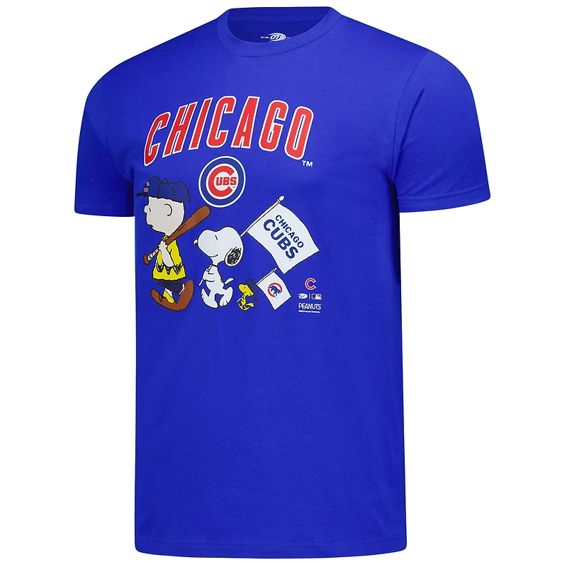 Unisex  Royal Chicago Cubs Peanuts Flag T-Shirt
