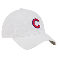 Casquette ajustable 9TWENTY en maille florale blanche New Era pour femme des Chicago Cubs