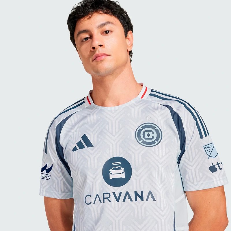 Maillot authentique The Municipal Kit Chicago Fire 2025 bleu clair adidas pour homme