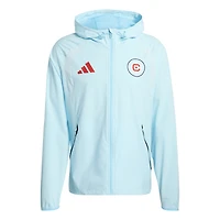 Coupe-vent à capuche zippé adidas Chicago Fire Tiro Travel bleu clair pour homme