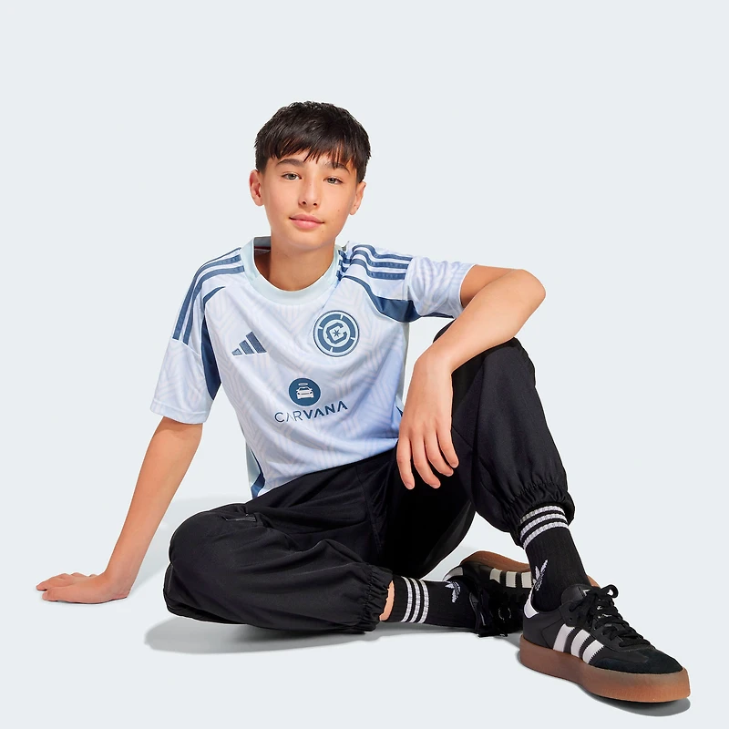 Maillot réplique du kit municipal pour jeunes adidas Chicago Fire 2025 bleu clair