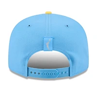 Casquette unisexe New Era bleu ciel/jaune Chicago Sky WNBA Tip-Off 2026 avec badge métallique et monture en A - Modèle 9FIFTY Snapback