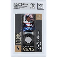 Carte autographiée par Carlton Fisk des White Sox de Chicago (2007), Upper Deck SP Legendary Cuts When It Was A Game Relic #WG-CF, authentifiée par Beckett Fanatics Witnessed (n° 10).
