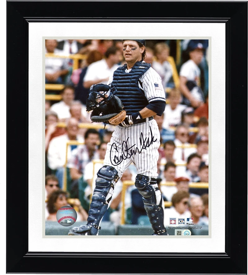 Carlton Fisk Chicago White Sox Autographed 8" x 10" Catchers Gear Photograph