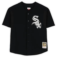 Maillot d'entraînement au bâton noir Mitchell & Ness autographié par Frank Thomas des White Sox de Chicago, avec inscription « HOF 2014 ».